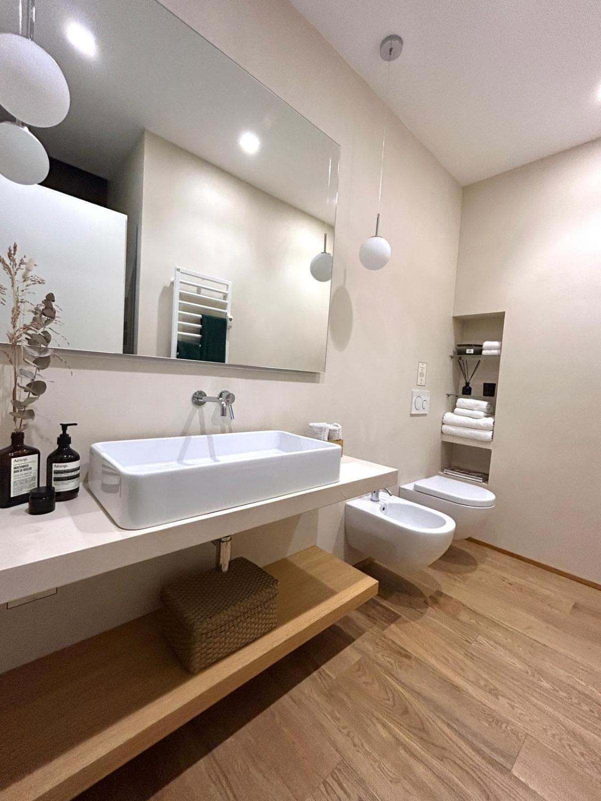 Voltaottosuite - Comfort And Elegance In Moscova Milaan Buitenkant foto
